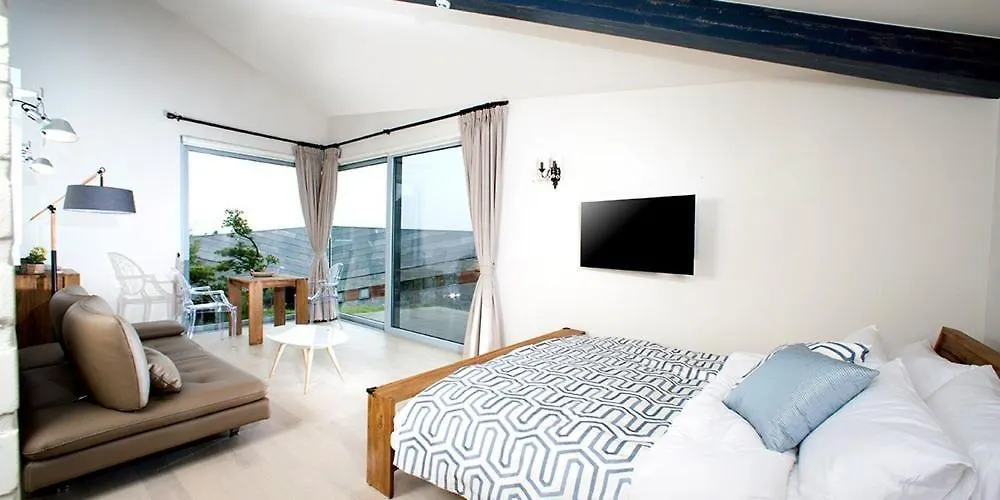 Jeju Kairos Stay 0*,  South Korea